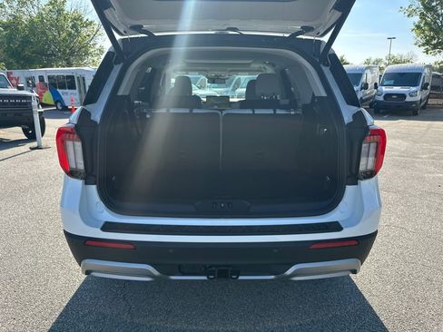 New 2026 Ford Explorer Platinum AWD/4WD image 48