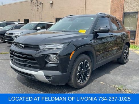 Used 2021 Chevrolet TrailBlazer LT w/ Convenience Package FWD image 1