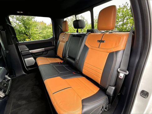 Used 2024 Ford F450 Platinum w/ FX4 Off-Road Package image 27