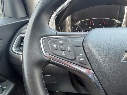 Used 2024 Chevrolet Equinox LT FWD image 16