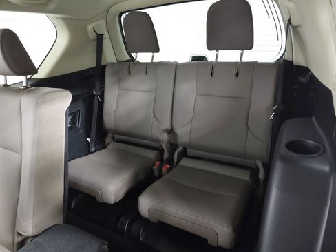 Used 2023 Lexus GX 460 Premium w/ Premium Package image 34