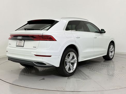 Used 2023 Audi Q8 Premium w/ Convenience Package AWD/4WD image 9