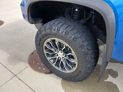 Used 2022 Chevrolet Colorado ZR2 AWD/4WD image 10