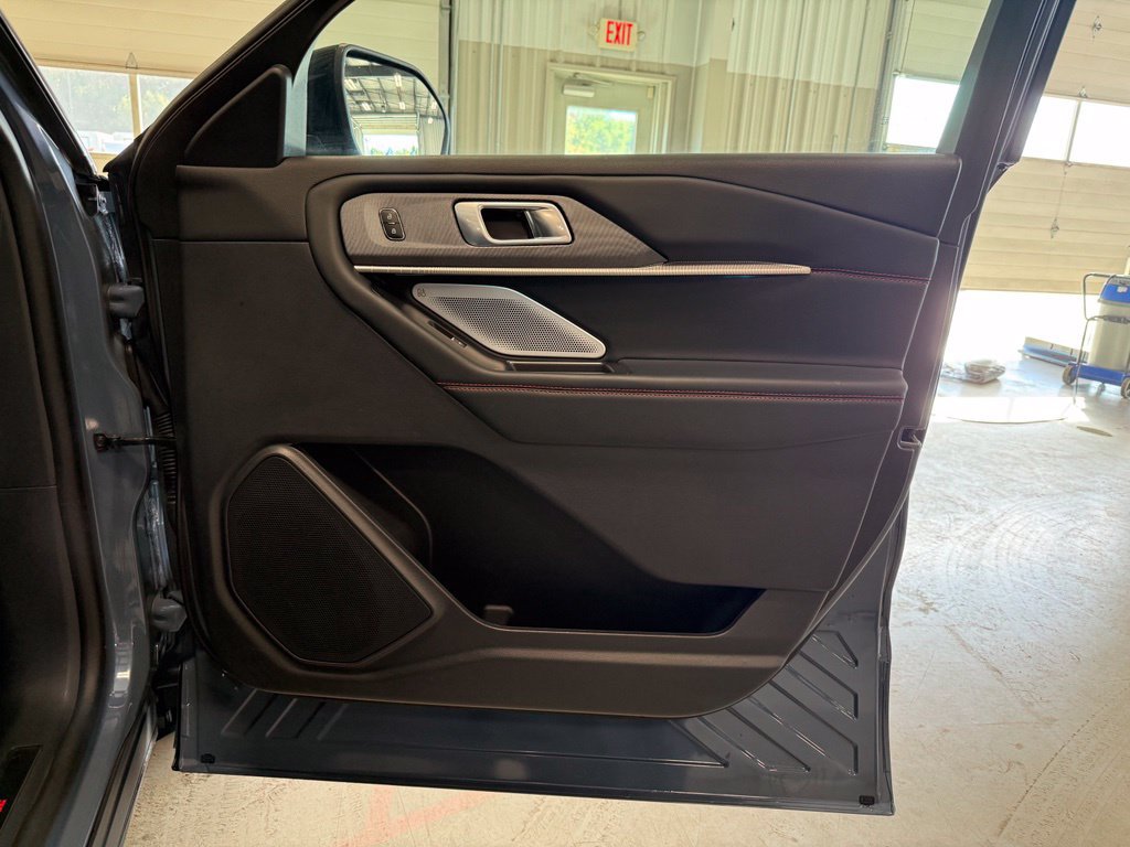 Certified 2025 Ford Explorer ST AWD/4WD image 42