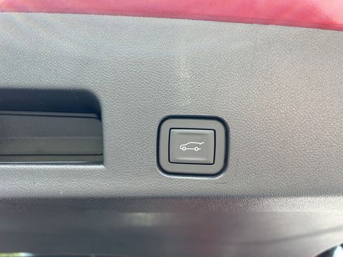 New 2025 GMC Acadia Denali w/ Super Cruise Package image 41