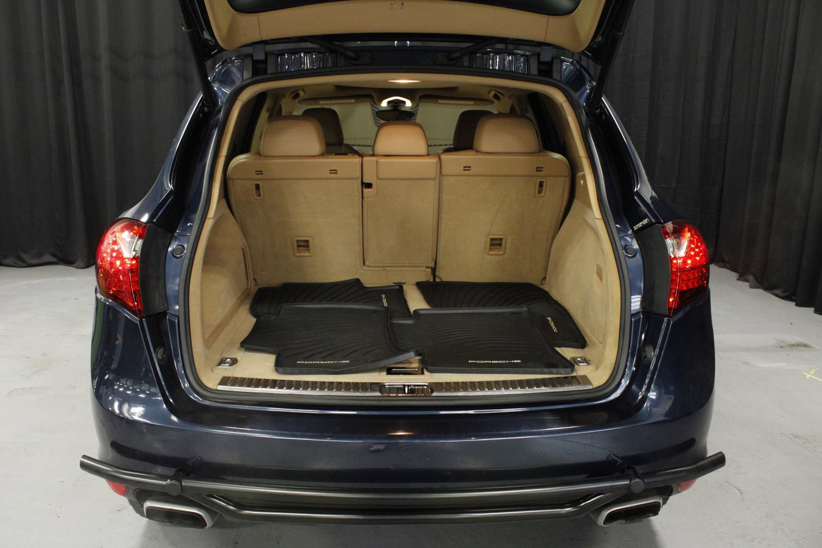 Used 2011 Porsche Cayenne S AWD/4WD image 21