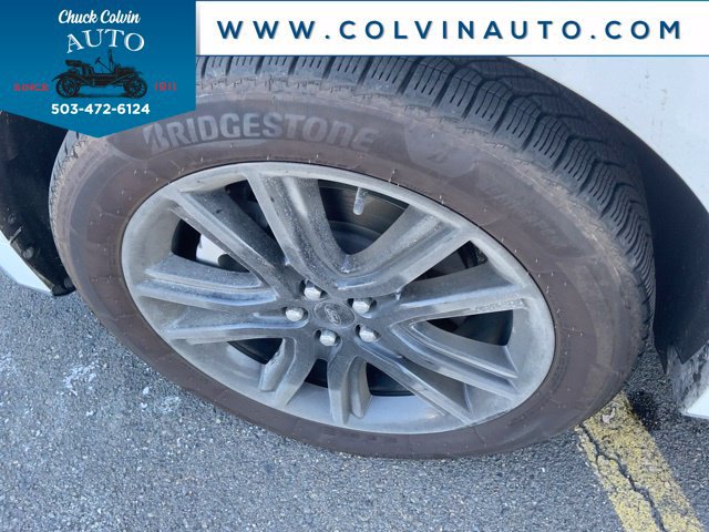Used 2023 Ford Edge ST-Line w/ Class II Trailer Tow Package AWD/4WD image 3