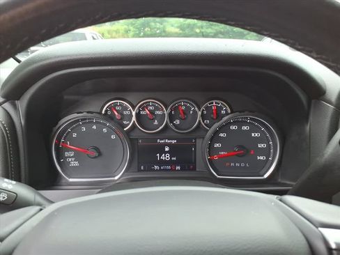 Used 2022 Chevrolet Silverado 1500 LT AWD/4WD image 20