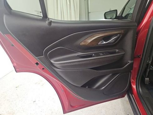 Used 2018 GMC Terrain Denali w/ Comfort Package image 31