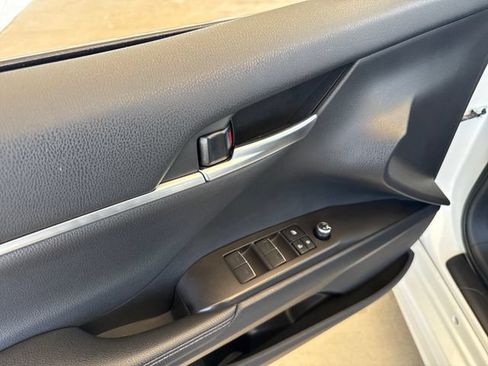 Used 2023 Toyota Camry XSE FWD image 13