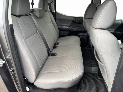 Used 2020 Toyota Tacoma SR AWD/4WD image 27