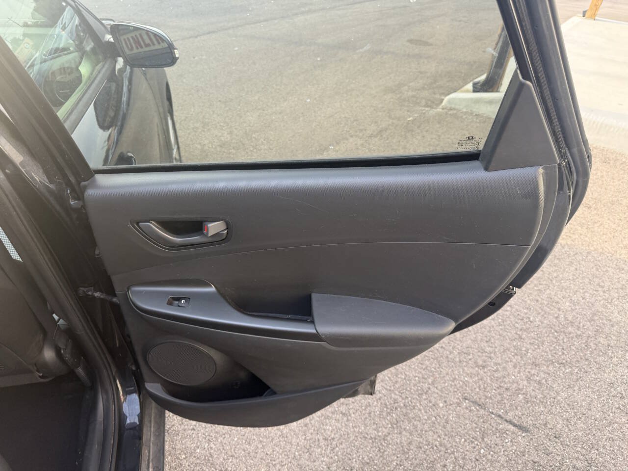 Used 2021 Hyundai Kona SEL Plus FWD image 17