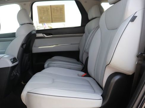 Used 2024 Hyundai Palisade SEL image 12