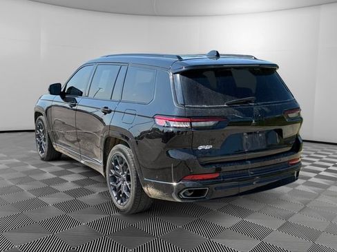 Used 2024 Jeep Grand Cherokee L Summit w/ High Altitude Package AWD/4WD image 3