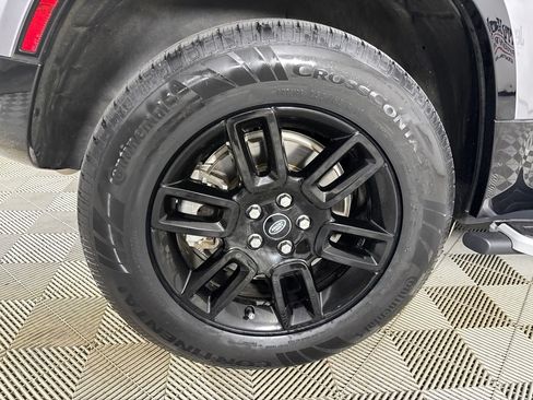 Used 2023 Land Rover Defender 110 X-Dynamic SE AWD/4WD image 32