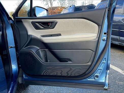 Certified 2025 Subaru Forester w/ Convenience Package #1 image 19