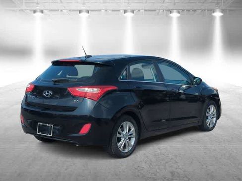Used 2015 Hyundai Elantra GT FWD image 8