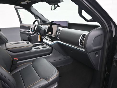 New 2025 Ford Expedition Tremor image 24