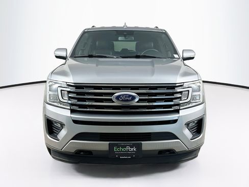 Used 2020 Ford Expedition Max XLT w/ Equipment Group 202A AWD/4WD image 2