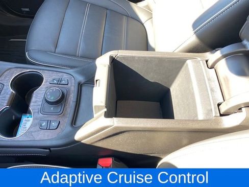 Used 2023 GMC Acadia Denali w/ Denali Ultimate Package image 15