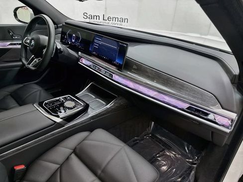 Used 2023 BMW 740i RWD image 31