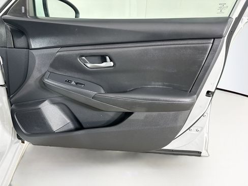 Used 2024 Nissan Sentra SV image 30