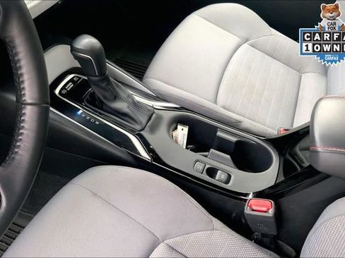 Used 2025 Toyota Corolla SE w/ SE Premium Package image 17