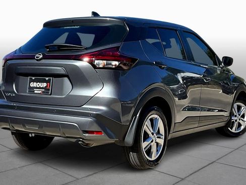 Used 2025 Nissan Kicks Play S image 11
