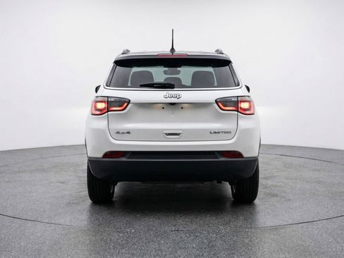 Used 2025 Jeep Compass Limited image 7