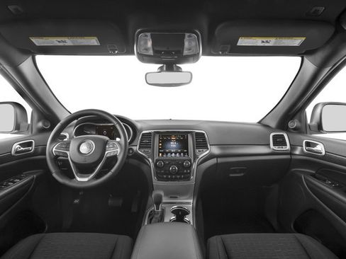 Used 2017 Jeep Grand Cherokee Altitude image 11