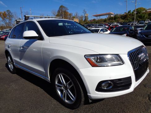Used 2016 Audi Q5 2.0T Premium Plus w/ Technology Package image 3