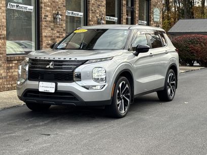 Used 2022 Mitsubishi Outlander ES