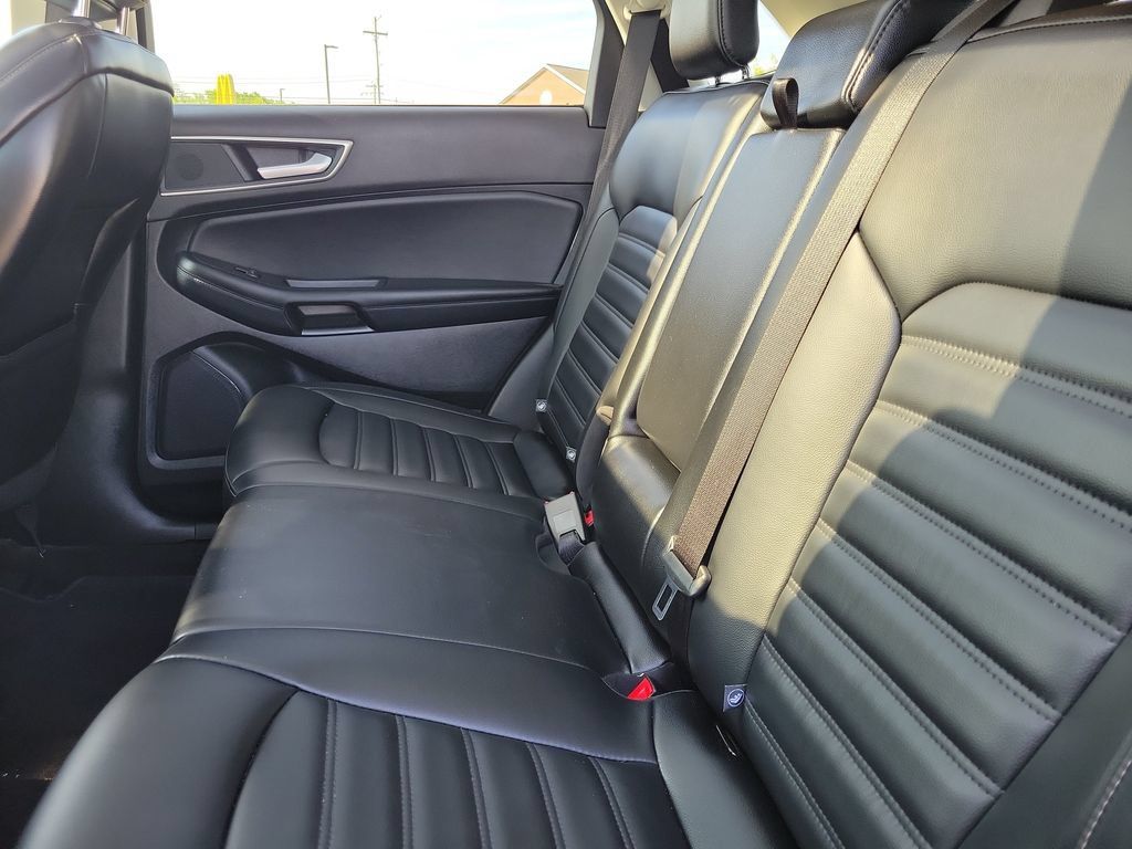 Used 2024 Ford Edge SEL w/ Convenience Package AWD/4WD image 12