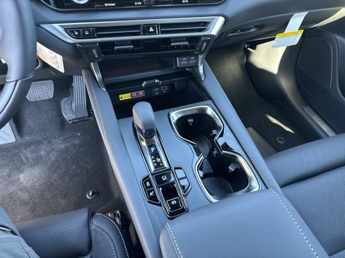 New 2026 Lexus RX 450h AWD image 27
