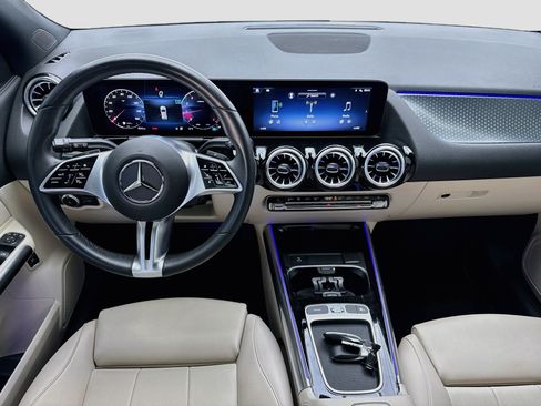 Used 2025 Mercedes-Benz GLA 250 image 15