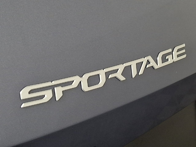 Used 2023 Kia Sportage EX AWD/4WD image 31