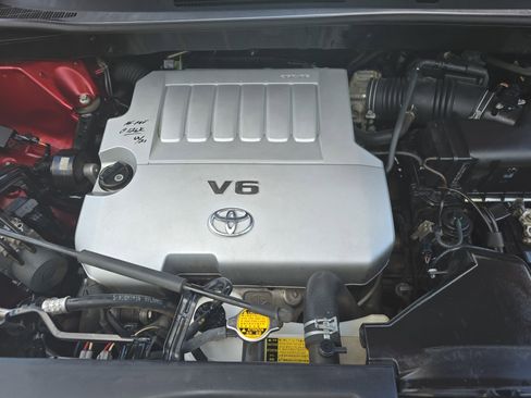 Used 2010 Toyota Highlander 4WD image 30