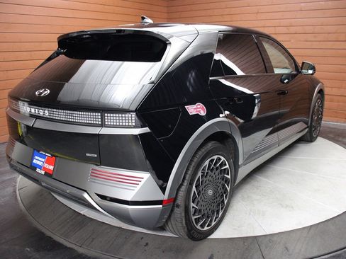 Used 2024 Hyundai Ioniq 5 Limited image 20