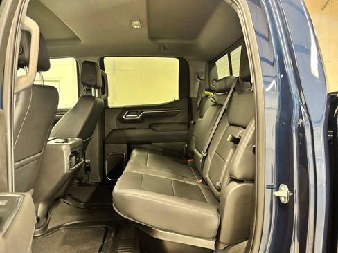 Used 2023 GMC Sierra 1500 SLT w/ SLT Premium Package RWD image 19