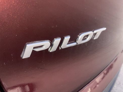 Used 2022 Honda Pilot Special Edition image 3