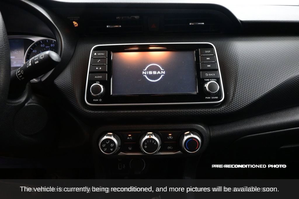 Used 2022 Nissan Kicks S FWD image 19