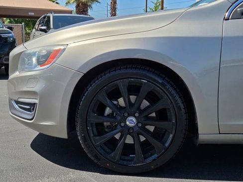 Used 2016 Volvo S60 T5 Inscription Platinum FWD image 8
