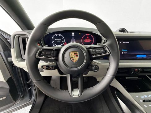 Certified 2026 Porsche Cayenne Coupe AWD/4WD image 20