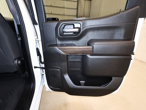 Used 2020 Chevrolet Silverado 1500 LT Trail Boss image 16