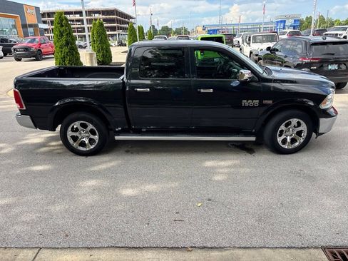 Used 2016 RAM 1500 Laramie w/ Convenience Group AWD/4WD image 5