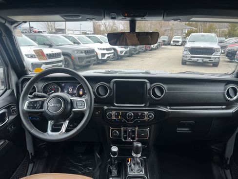 Used 2023 Jeep Wrangler Sahara w/ Cold Weather Group image 34