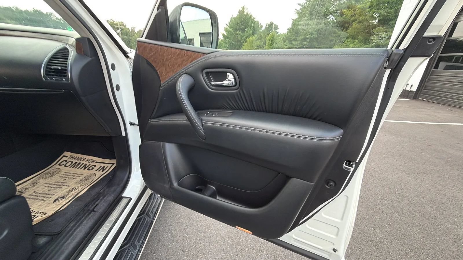 Used 2017 INFINITI QX80 2WD image 53