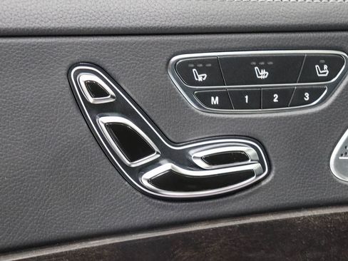 Used 2016 Mercedes-Benz S 550 Sedan image 21