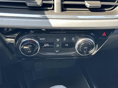 Certified 2024 Chevrolet Trax LT FWD image 29