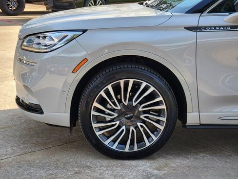 Used 2022 Lincoln Corsair Reserve w/ Equipment Group 201A image 15